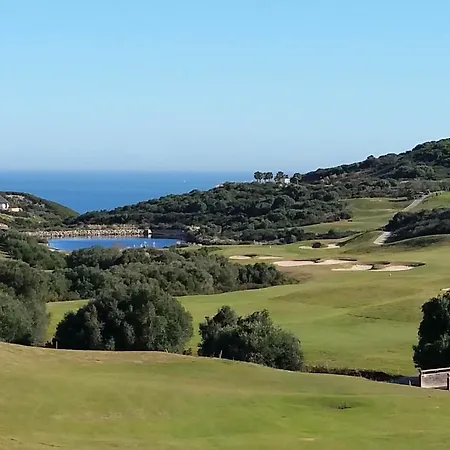 Διαμέρισμα Golf Εστεπόνα