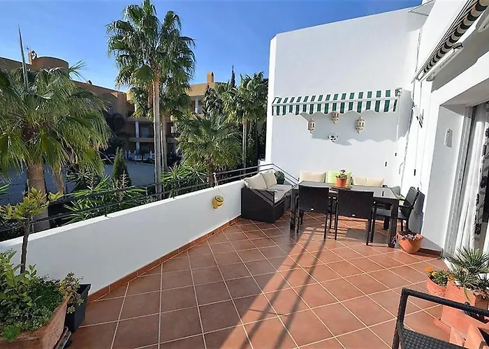 Golf * Εστεπόνα